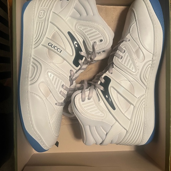 Gucci Basket Sneakers - Picture 3 of 4